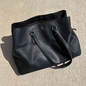 Kate Spade New York Larchmont Avenue Large Evangelie Shoulder Bag.